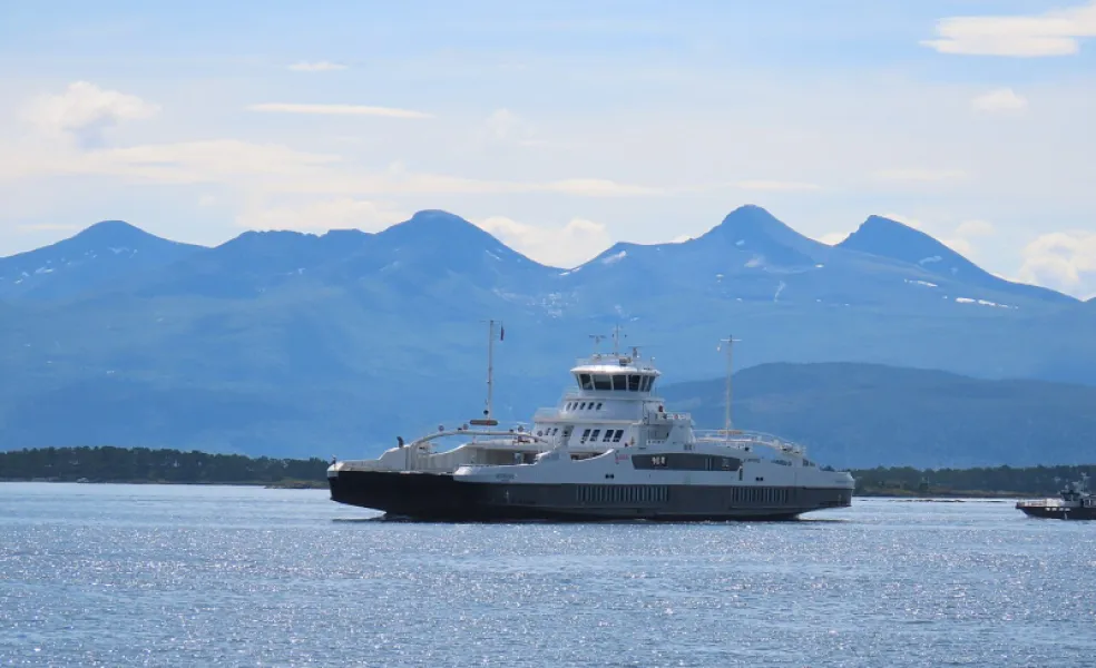 NB215 - Vestrefjord 120 PCU Elektrikli Feribot